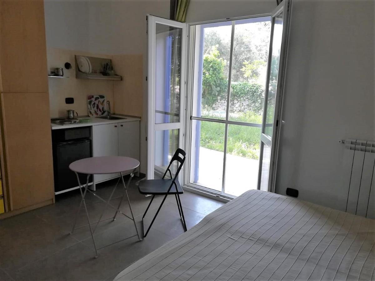 Casa Eduardo Bed & Breakfast Ostuni Exterior foto